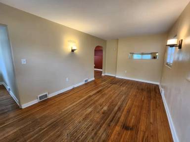 Main picture of 703 Cullom St