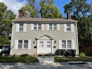 Main picture of 220 Melrose Ct