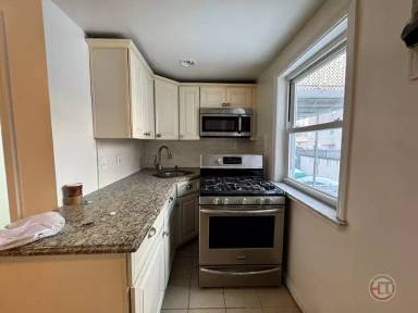 Main picture of 1027 Throggmorton Ave