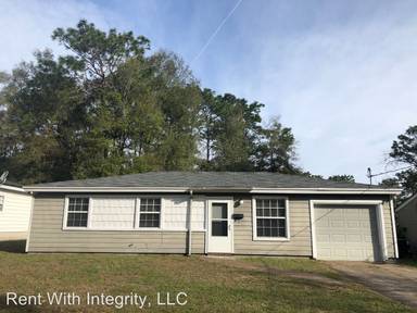 Main picture of 266 Oakview Dr