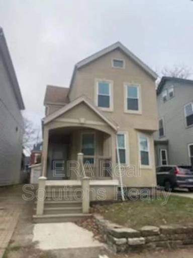 Main picture of 4223 Cherry St