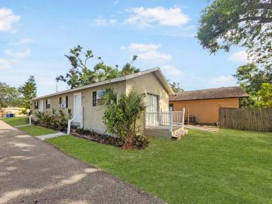 Main picture of 111 Avenida de la Isla