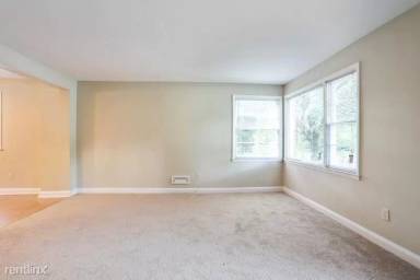 Main picture of 803 Reverdy Rd