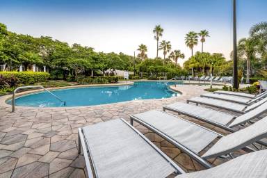 Main picture of Arbors at Lee Vista
