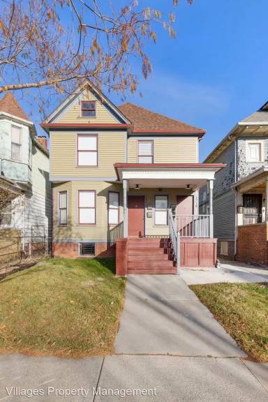 Main picture of 1718 Van Dyke St