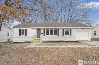 Main picture of 6513 N Harrison St