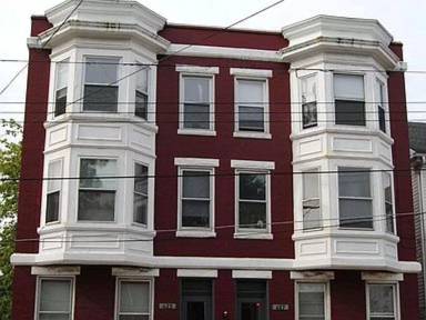 Main picture of 427 W Franklin St