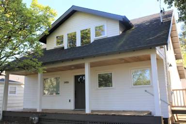 Main picture of 5416 SE Raymond St