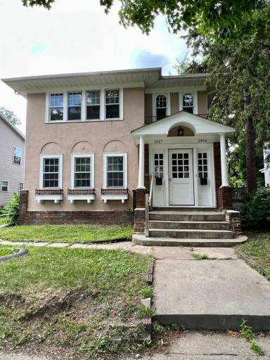 Main picture of 1917 Newton Ave N