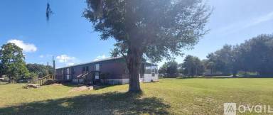 Main picture of 332 N Park Ln