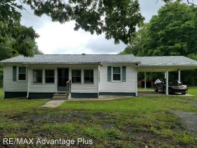 Main picture of 5061 S James Hwy
