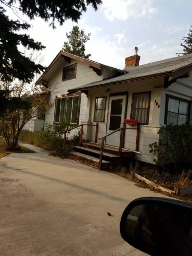 Main picture of 109 2nd St E