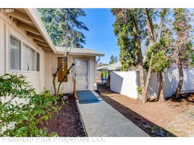 Main picture of 7511 SW 69th Ave