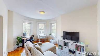 Main picture of 672 Washington St