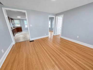 Main picture of 406 Comstock St