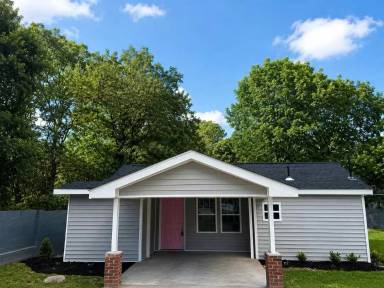 Main picture of 413 Singletary St SE