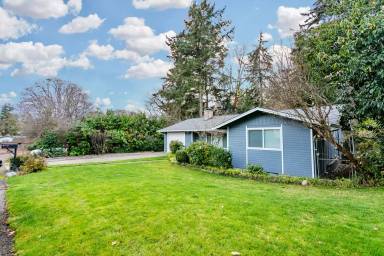 Main picture of 8302 Woodbourne Dr SW