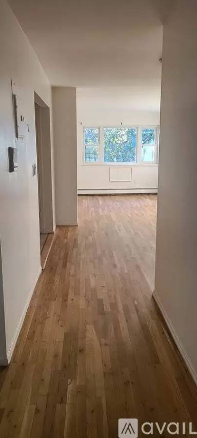 Main picture of 3010 Barker Ave