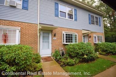 Main picture of 2076 Mary Ellen Ln