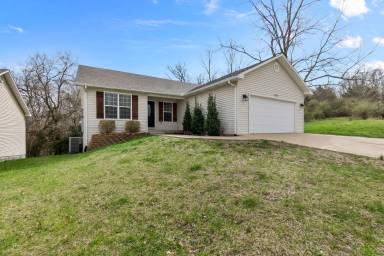 Main picture of 1928 Garrett Dr