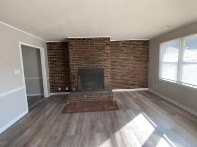 Main picture of 216 Welch Ave