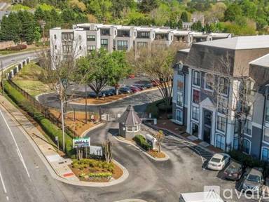 Main picture of Lenox Road