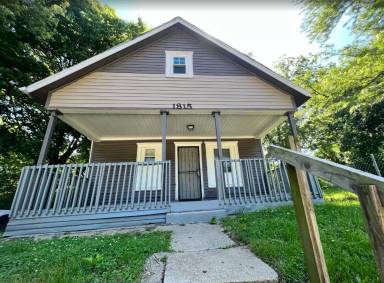 Main picture of 1815 Lawn Ave