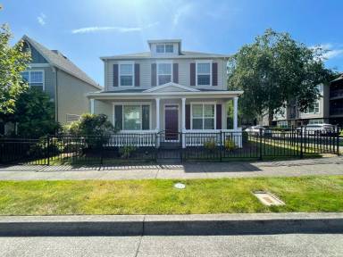 Main picture of 797 NE 63rd Ave