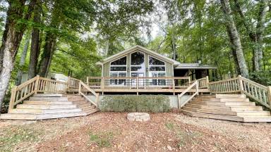Main picture of 201 Lee Road 785
