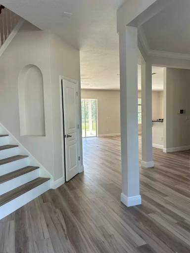 Main picture of 345 Beacon Pointe Dr