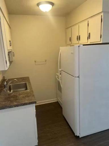 Main picture of 1485 Meadowview Dr