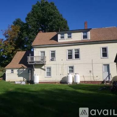 Main picture of 8 Depot St
