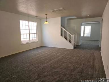 Main picture of 7210 Avery Rd