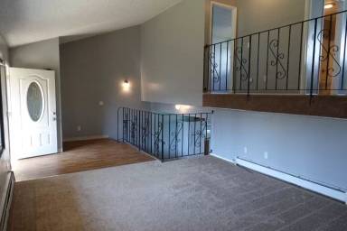 Main picture of 248 Zappa Pl