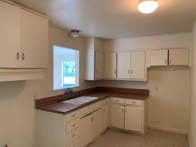 Main picture of 218 E Formosa Blvd