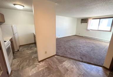 Main picture of 307 11th Ave NW