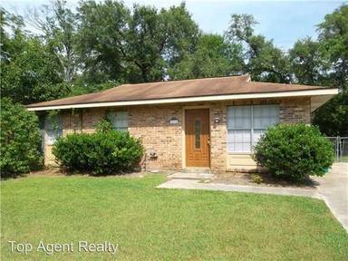 Main picture of 2914 Camellia Dr
