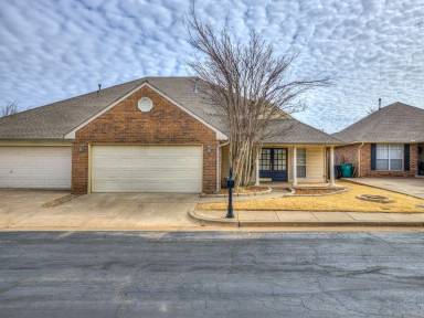 Main picture of 6900 NW 134th Ter