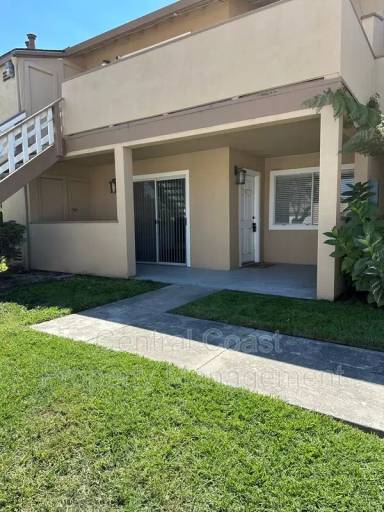 Main picture of 1055 Padre Dr