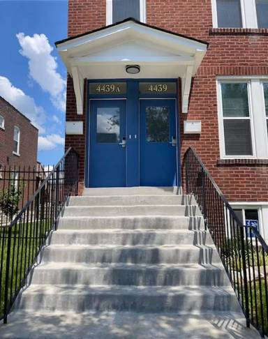 Main picture of 4419 Swan Ave