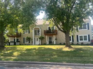 Main picture of 1551 Namekagon St