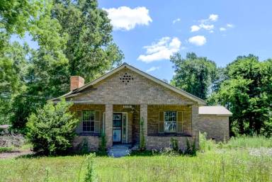 Main picture of 2534 Old Marion Rd