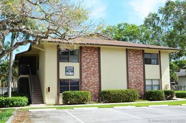 Main picture of 10029 Winding Lake Rd