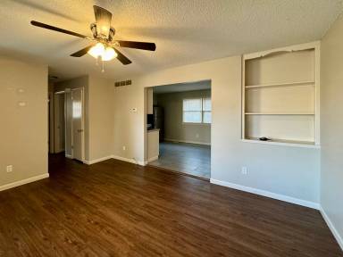 Main picture of 1231 S Doreen St