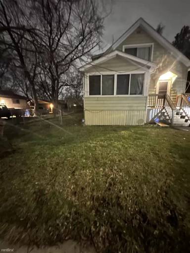 Main picture of 7060 Orchard Ave