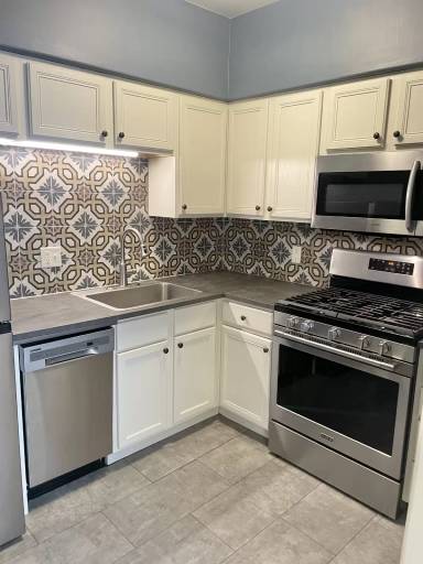 Main picture of 2338 Marshall Apartments
