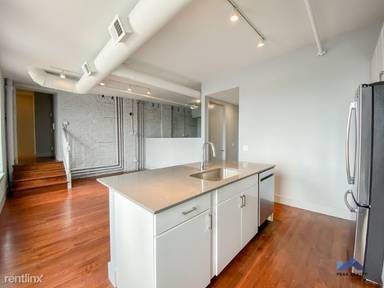 Main picture of 1427 N Milwaukee Ave