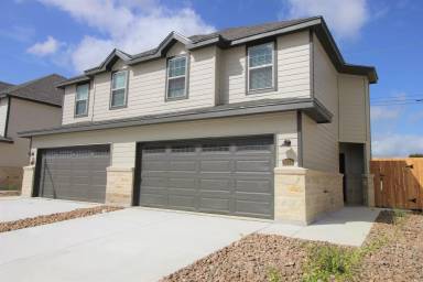 Main picture of 2006 - 32 Rueben Rd