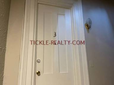 Main picture of 185 Park Ave