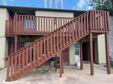 Main picture of 2203 Tabor Ct